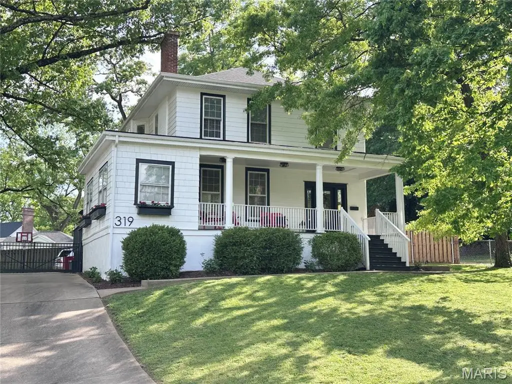 319 N Gore Avenue, Webster Groves, MO 63119 - #1