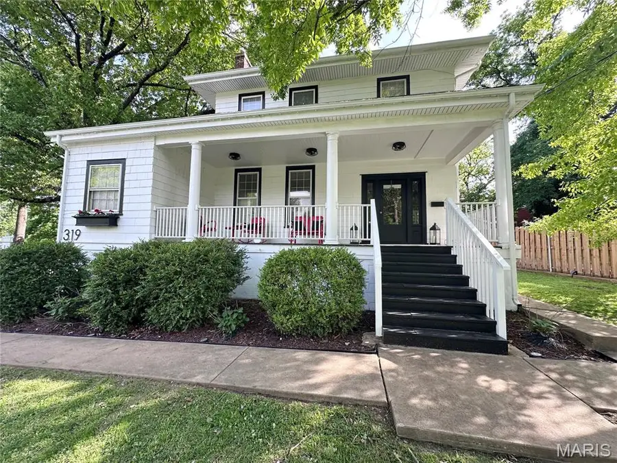 319 N Gore Avenue, Webster Groves, MO 63119 - #3
