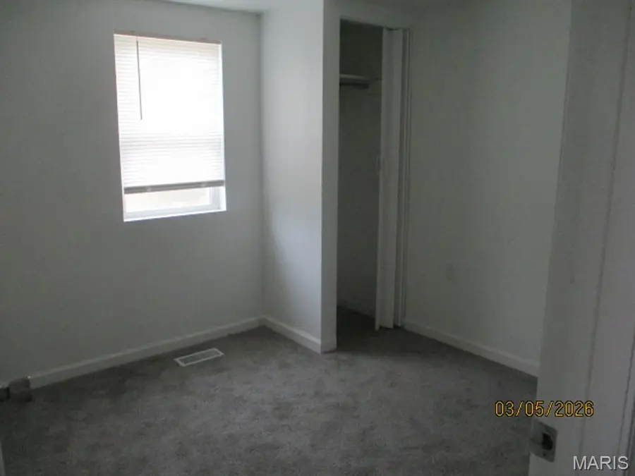 212 Clara Street, Belleville, IL 62226 - #2