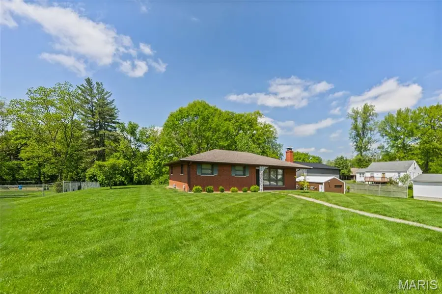 4 N West Street, Freeburg, IL 62243 - #3
