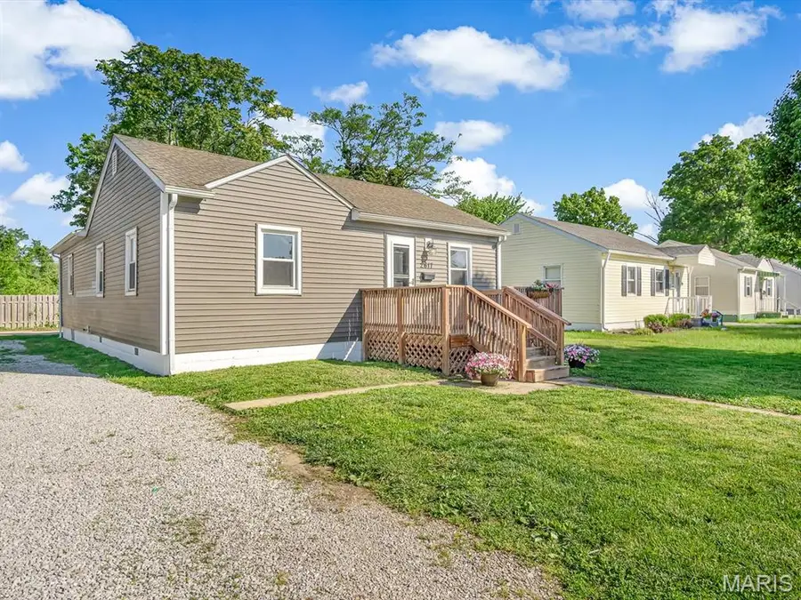 2617 Center Street, Granite City, IL 62040 - #2