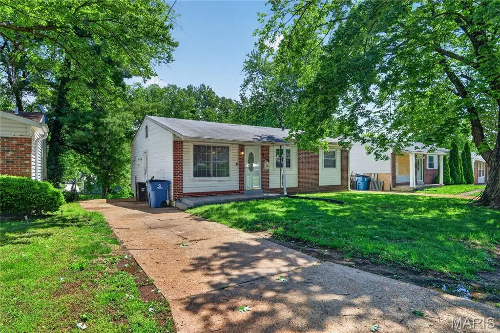 10076 Royal Drive, Saint Louis, MO 63136 - #1