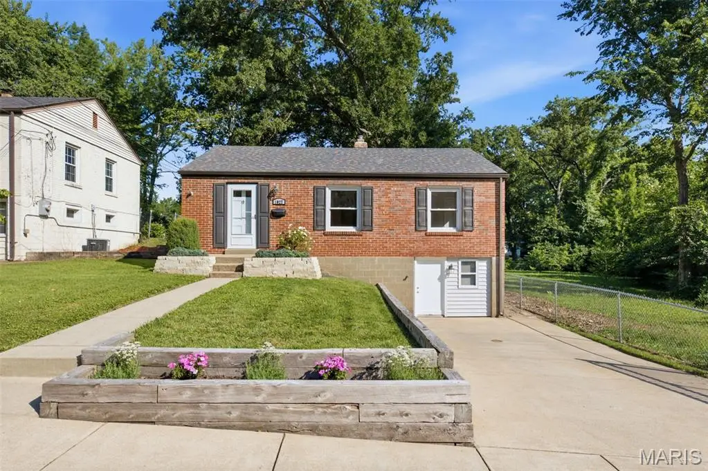 1027 Ferndale Avenue, Crestwood, MO 63126 - #1