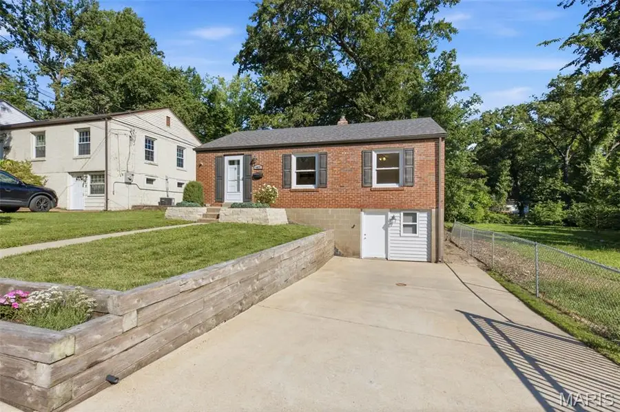 1027 Ferndale Avenue, Crestwood, MO 63126 - #2