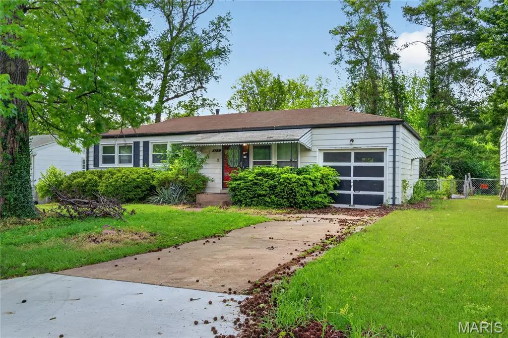 9713 Calumet Drive, Saint Louis, MO 63137 - #1