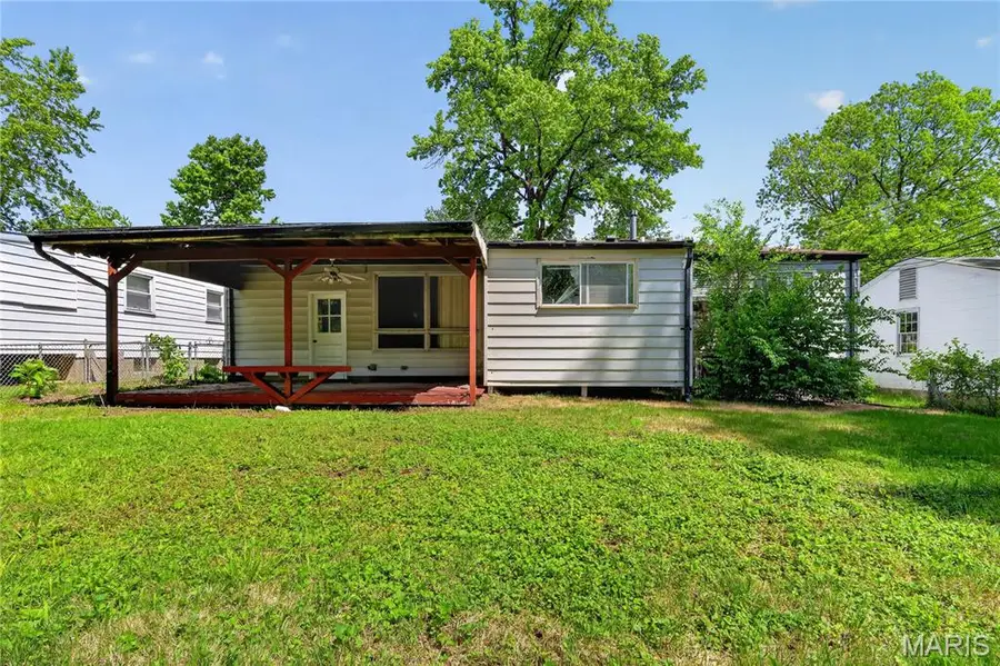 9713 Calumet Drive, Saint Louis, MO 63137 - #2