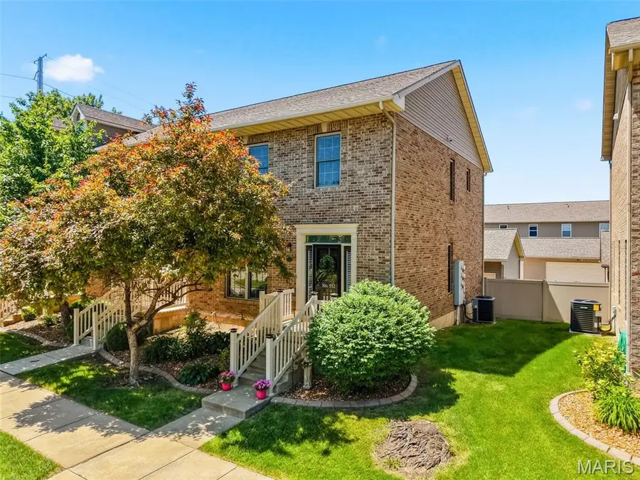 552 Queens Court Place, Saint Peters, MO 63376 - #3