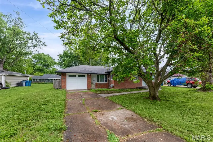 2417 Sylvan, Alton, IL 62010 - #2