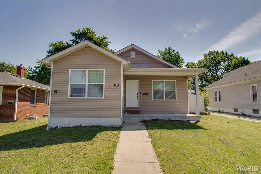 249 S 7th Street, Wood River, IL 62095 - #1