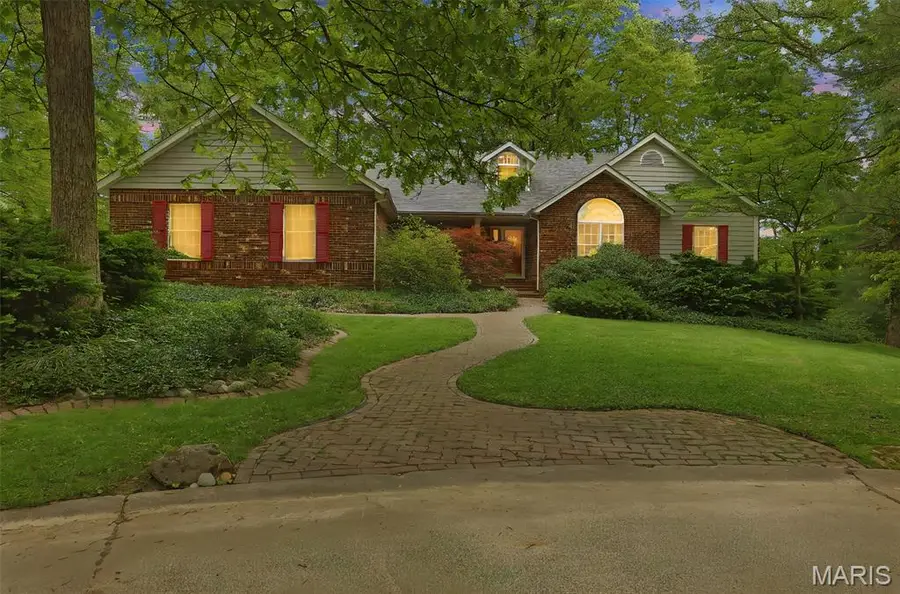 6 Jenn Laur Drive, Edwardsville, IL 62025 - #2