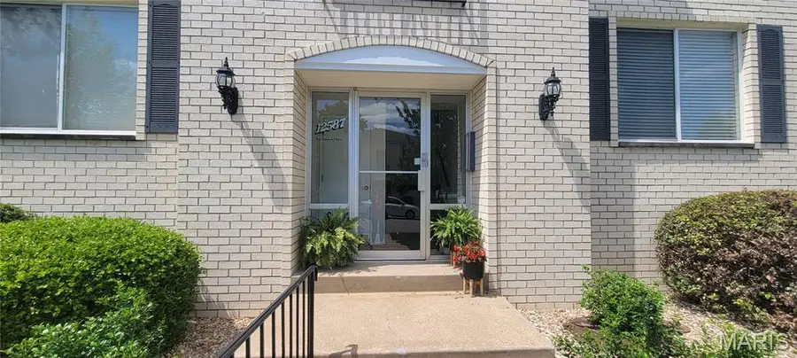 12587 Chardin Place #4, Saint Louis, MO 63128 - #2