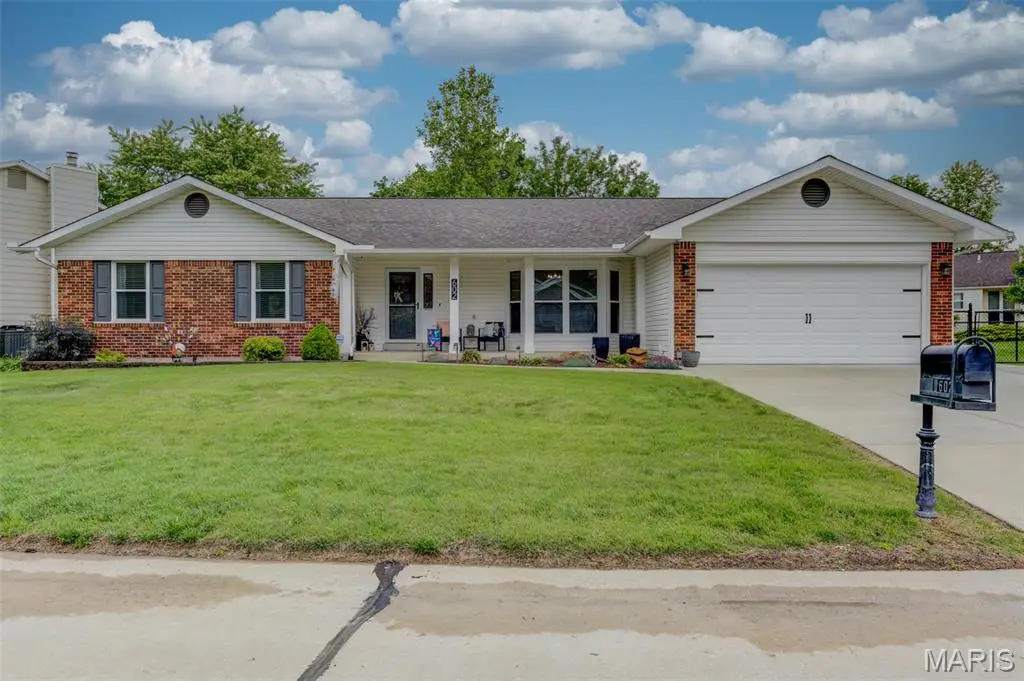 602 Settlers Circle, Saint Peters, MO 63376 - #1