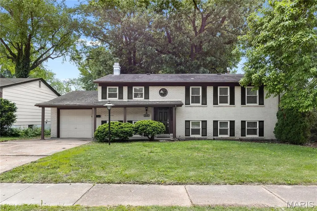 2010 E Humes Lane, Florissant, MO 63033 - #1