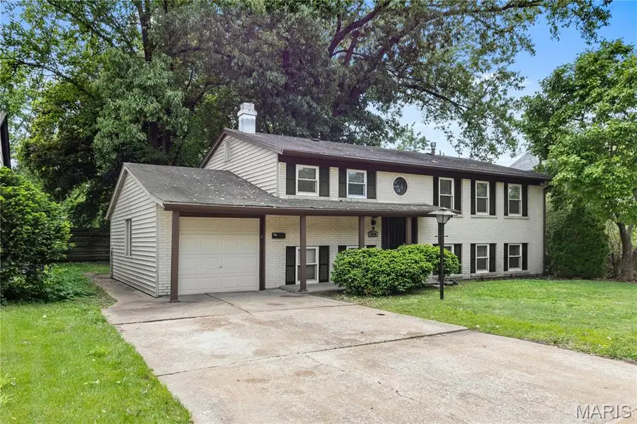 2010 E Humes Lane, Florissant, MO 63033 - #2