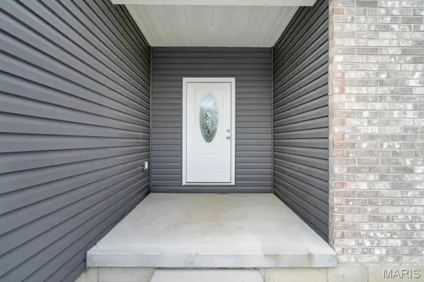 405 N 2nd Street, New Florence, MO 63361