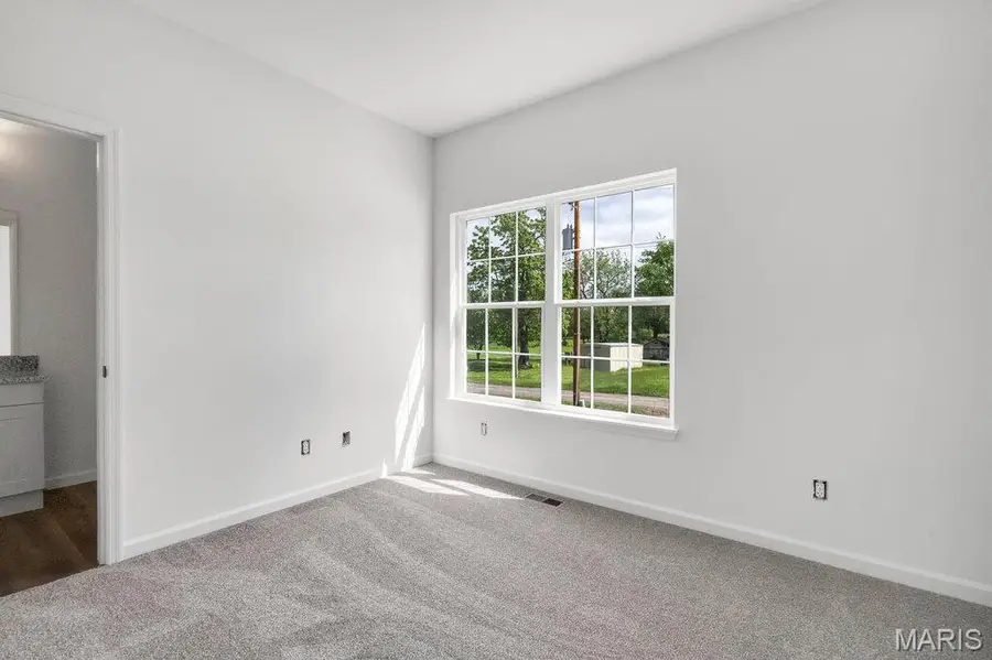 405 N 2nd Street, New Florence, MO 63361 - #3