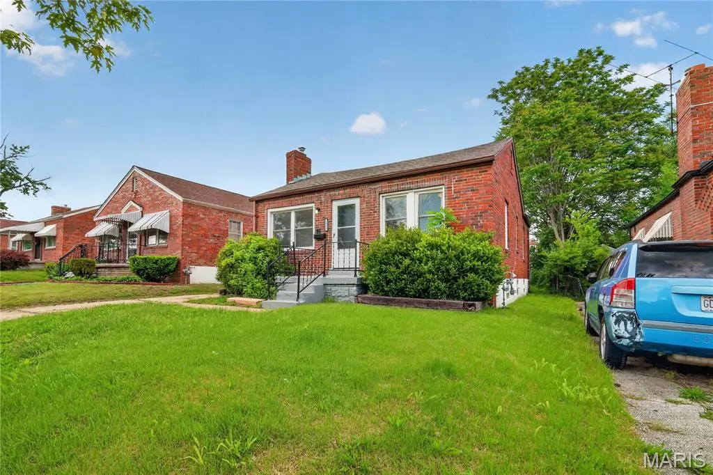 1823 Eton Lane, Saint Louis, MO 63147 - #1