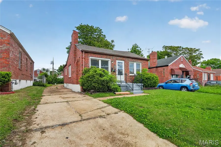1823 Eton Lane, Saint Louis, MO 63147 - #3