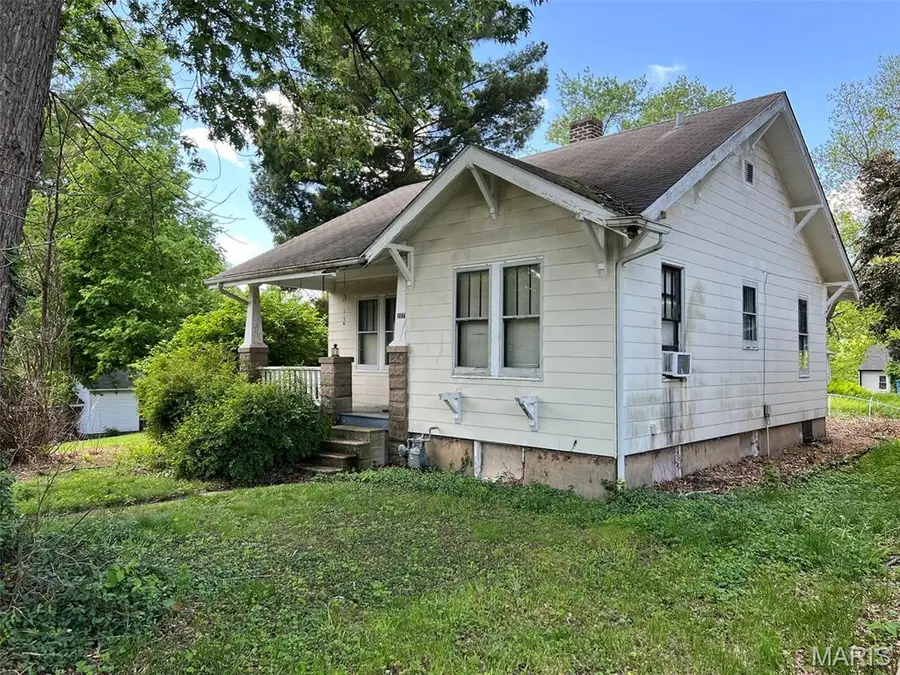 207 Gremer Avenue, Edwardsville, IL 62025 - #2