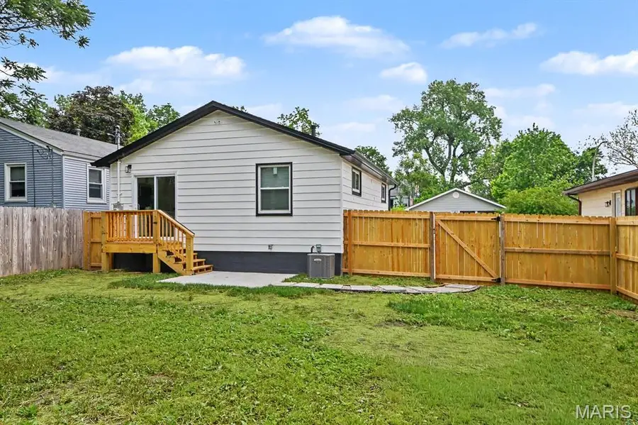 4822 Hamburg Avenue, Saint Louis, MO 63123 - #3