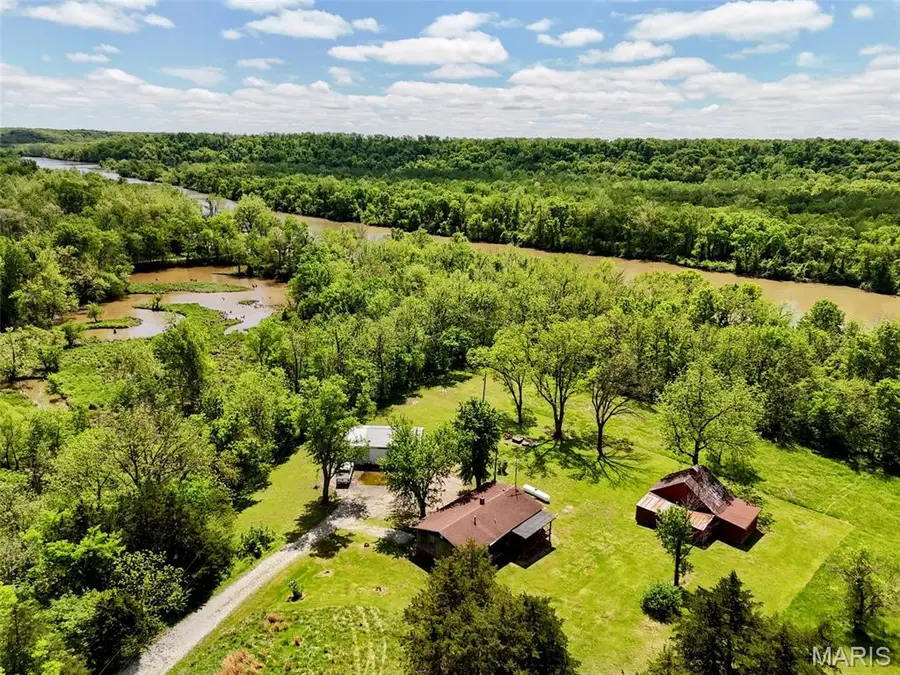 18133 Cincinnati Road, Center, MO 63436 - #2