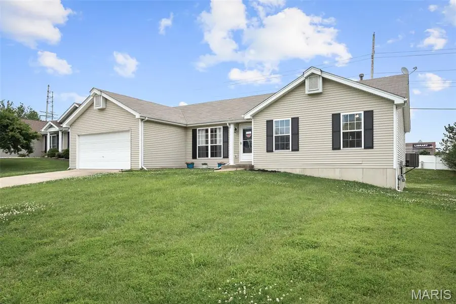 4 Royallbend Court, O Fallon, MO 63368 - #2