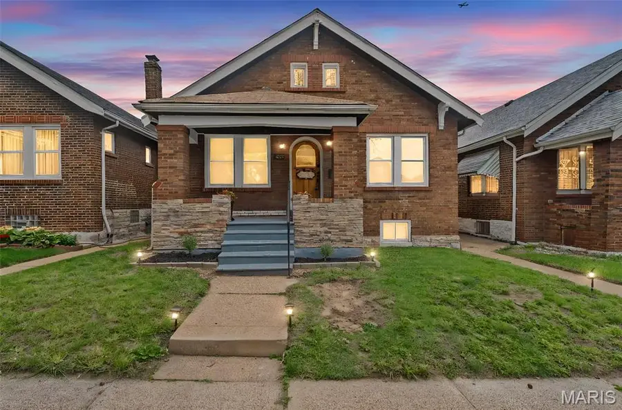 4709 Penrose Street, Saint Louis, MO 63115 - #2