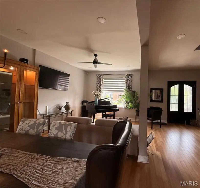 4937 Washington Boulevard, Saint Louis, MO 63108 - #3