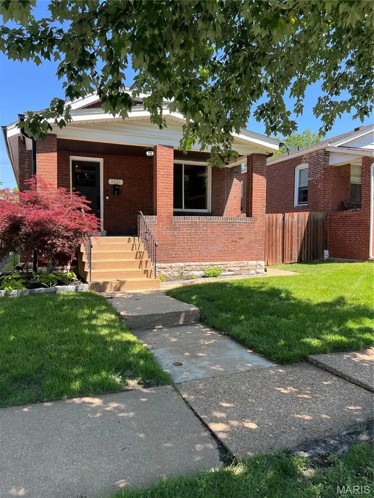 5121 Rosa Avenue, Saint Louis, MO 63109 - #1