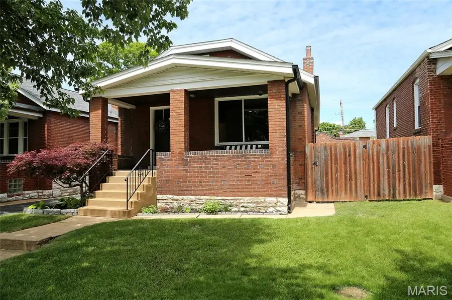 5121 Rosa Avenue, Saint Louis, MO 63109 - #3