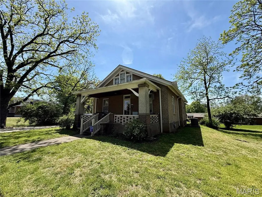 518 W Lebanon Street, Nashville, IL 62263 - #2