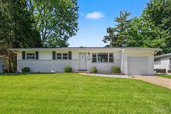 220 Francisca Drive, Florissant, MO 63031