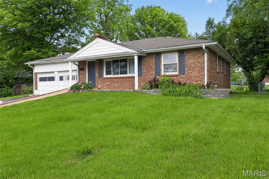 1001 Olympia Drive, Saint Louis, MO 63135 - #3