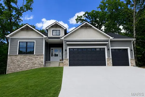 32060 N Fairway Drive, Foristell, MO 63348