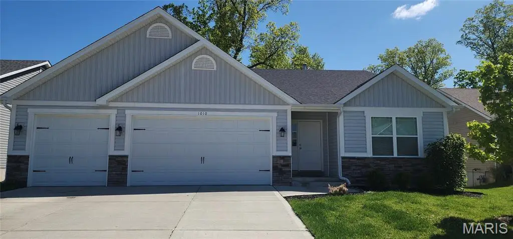1010 Timber Bluff Drive, Wentzville, MO 63385 - #1