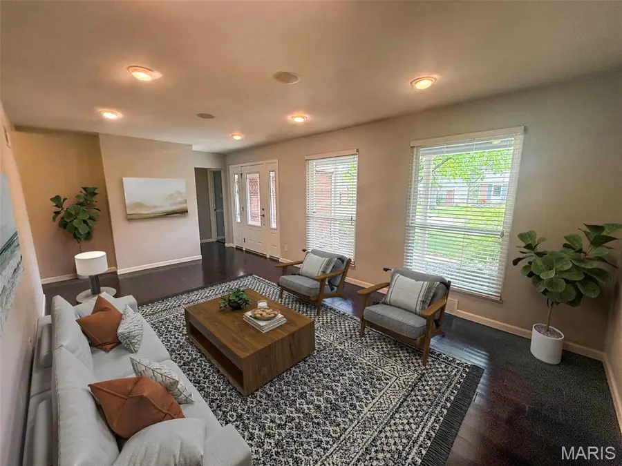 1449 Friar Tuck Lane, Saint Louis, MO 63125 - #2