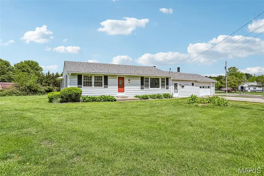 1909 N Jackson Street, Litchfield, IL 62056 - #2