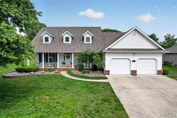 1640 Indian Creek Drive, Lebanon, MO 65536