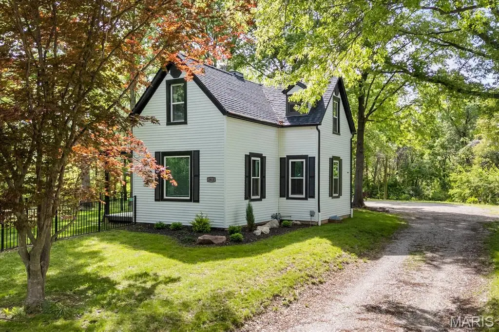 2913 Old Caseyville Road, Swansea, IL 62226 - #1