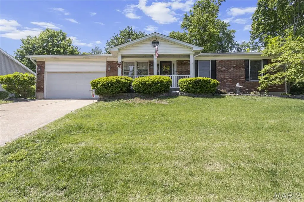 5627 Wieland Drive, Saint Louis, MO 63128 - #1