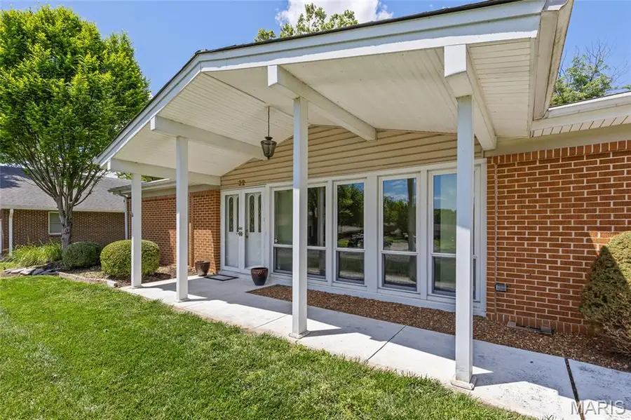 32 Normandy Drive, Lake Saint Louis, MO 63367 - #2