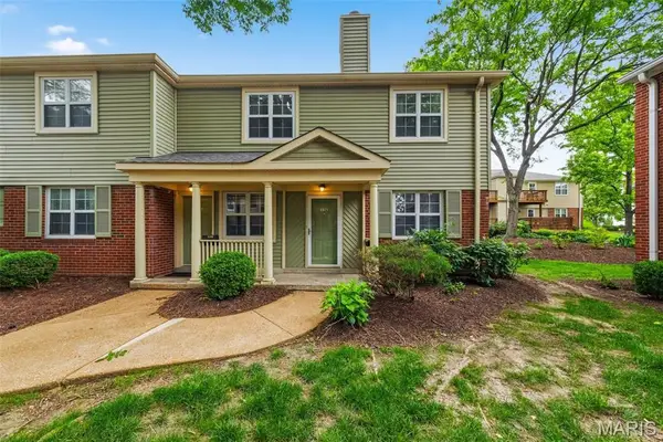 8871 Flamingo Court, Brentwood, MO 63144