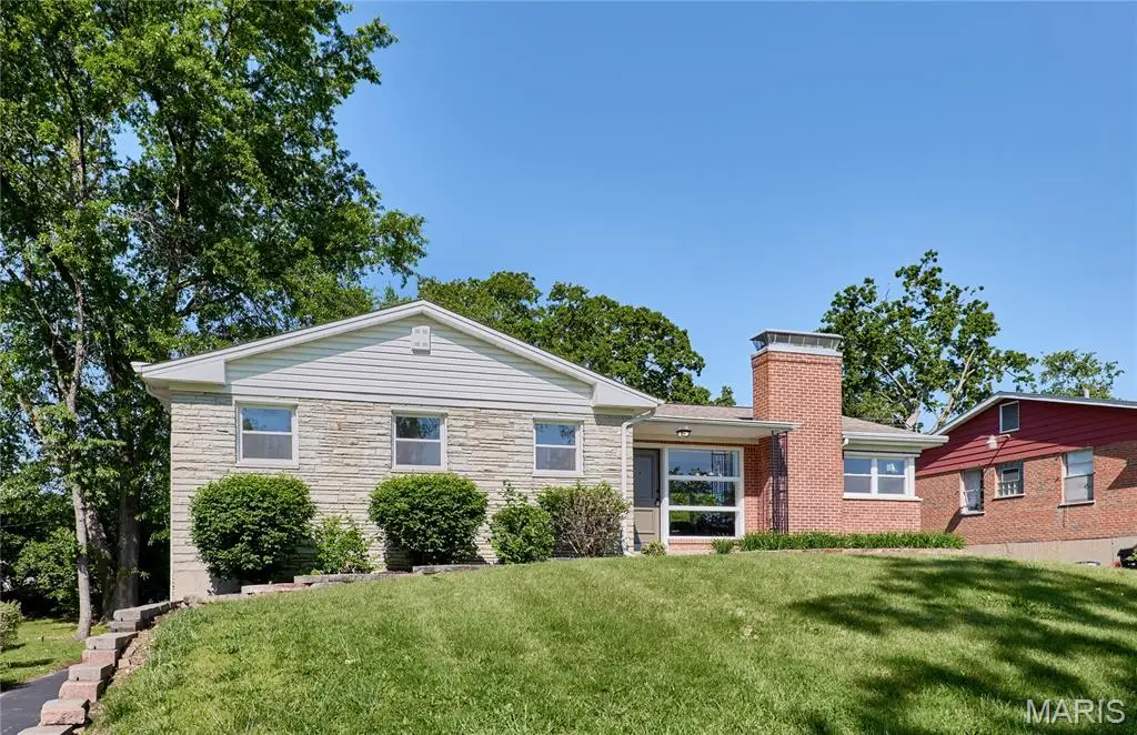 923 Swarthmore Lane, Saint Louis, MO 63130 - #1