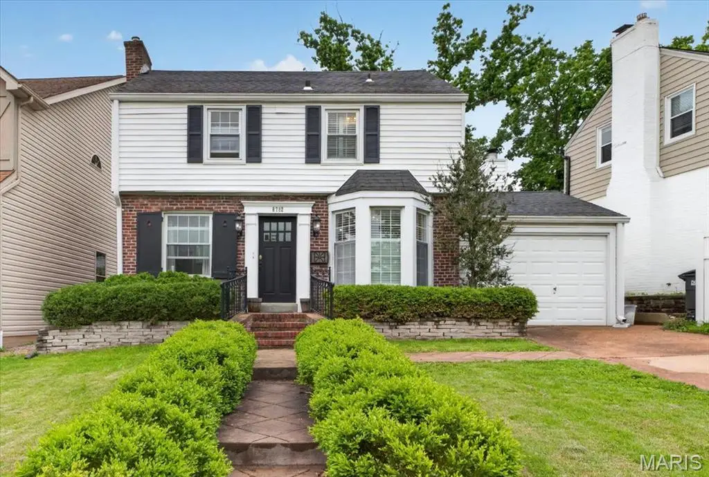 8782 Lawn Avenue, Saint Louis, MO 63144 - #1
