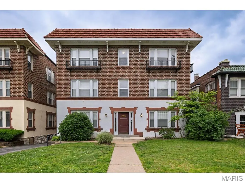 7012 Forsyth Boulevard #3W, Hadley, MO 63105 - #1
