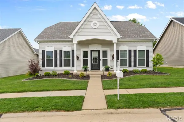 309 Hawks View Drive, O'Fallon, MO 63368