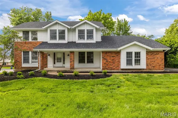 11228 Mosley Farm Court, St Louis, MO 63141