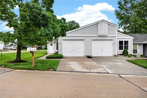 1611 Claydell Drive #18, St Peters, MO 63376