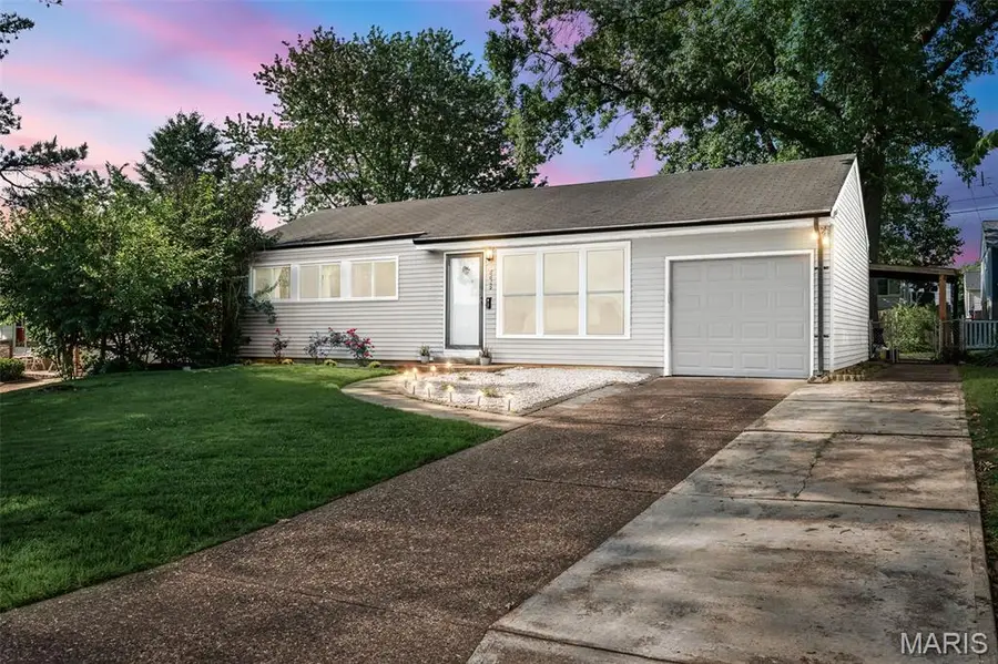 6626 Ashbury Drive, Affton, MO 63123 - #2