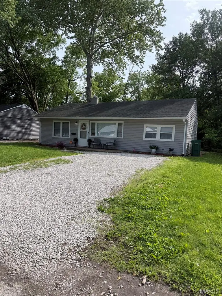 33 Louise Lane, Cahokia, IL 62206 - #2